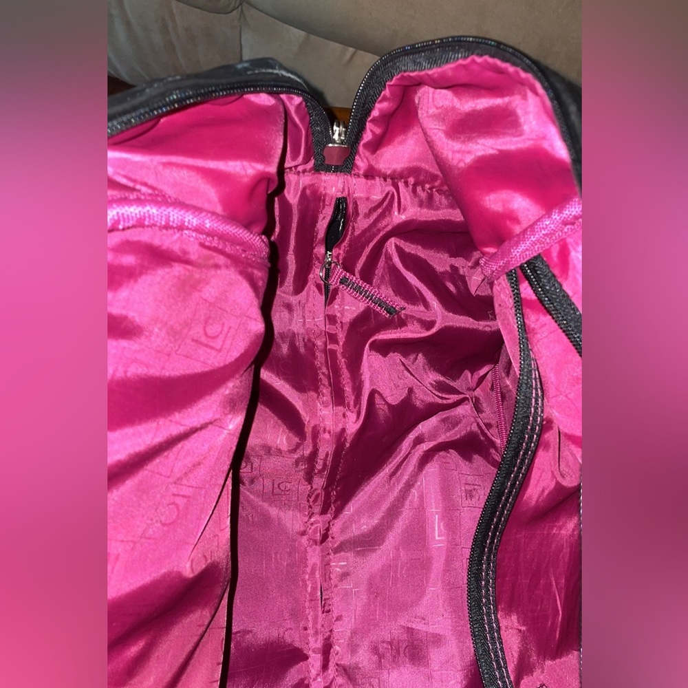 Liz Claiborne 💕Travel Bag on Wheels 💕 - Picture 6 of 11